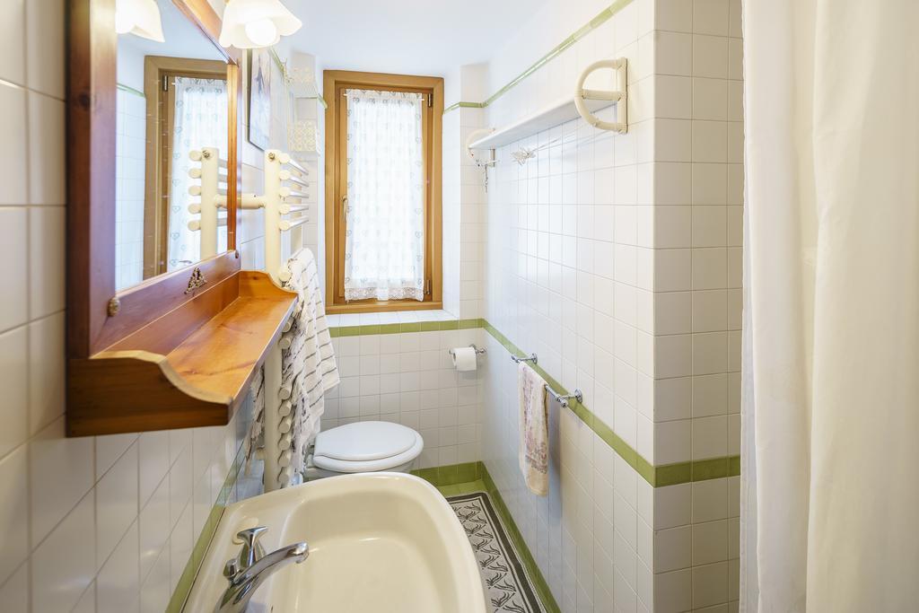 Villa Tullia - Stayincortina Cortina dʼAmpezzo Kültér fotó